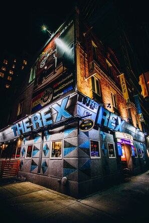 Front of property – evening/night - The Rex Hotel (Toronto)