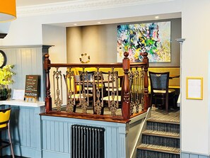 Lunch and dinner served - Cove Bay Hotel (Aberdeen)