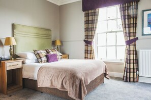 Standard Double Room, Sea View | Egyptian cotton sheets, premium bedding, Select Comfort beds, desk - Cove Bay Hotel (Aberdeen)