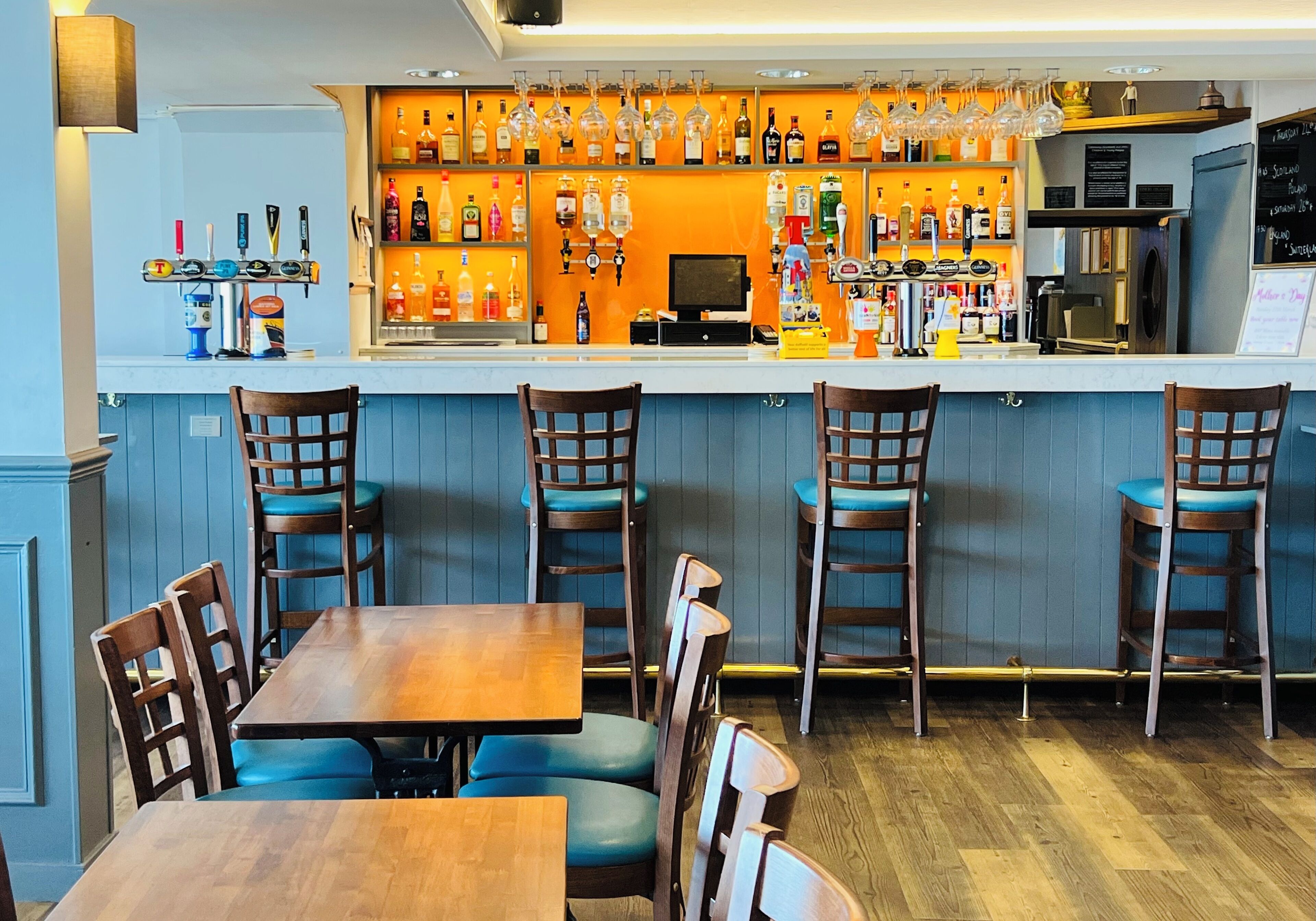 pub, ocean views, open daily