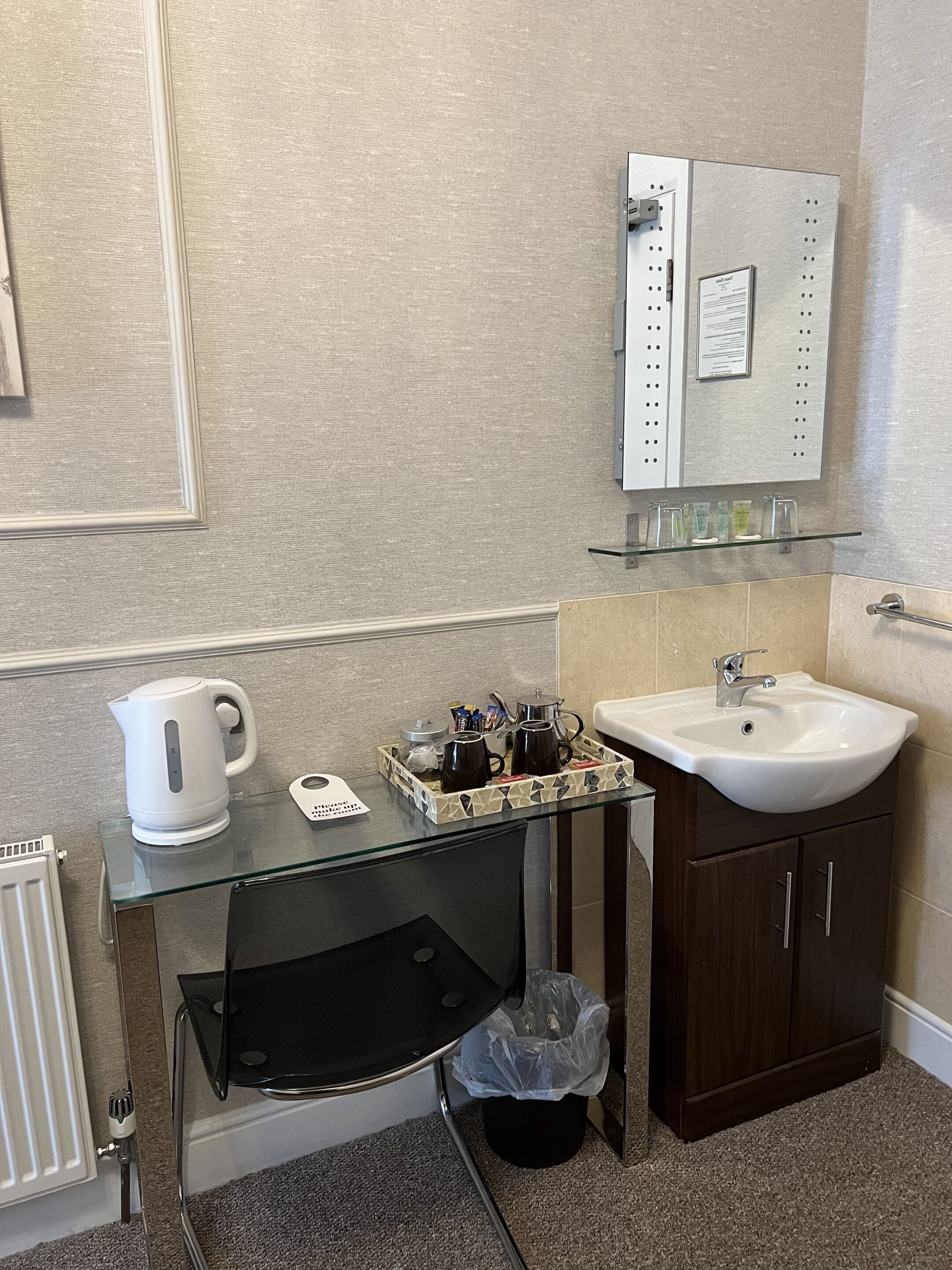 Photo - Tanes Hotel