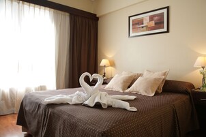 Caja de seguridad en la habitación, escritorio y wifi gratis 