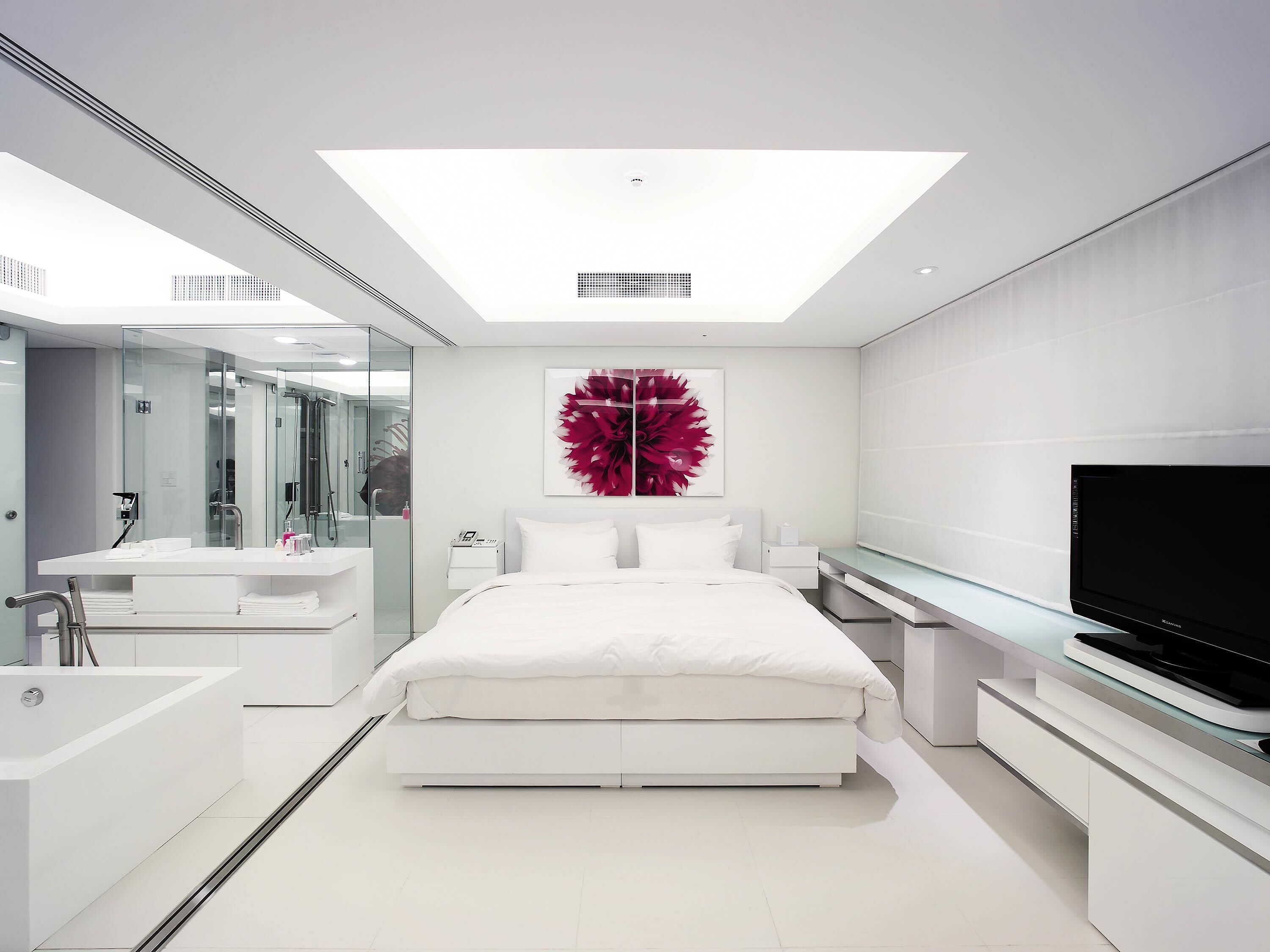 Suite, 1 King Bed (Residential) | Premium bedding, minibar, in-room safe, individually decorated