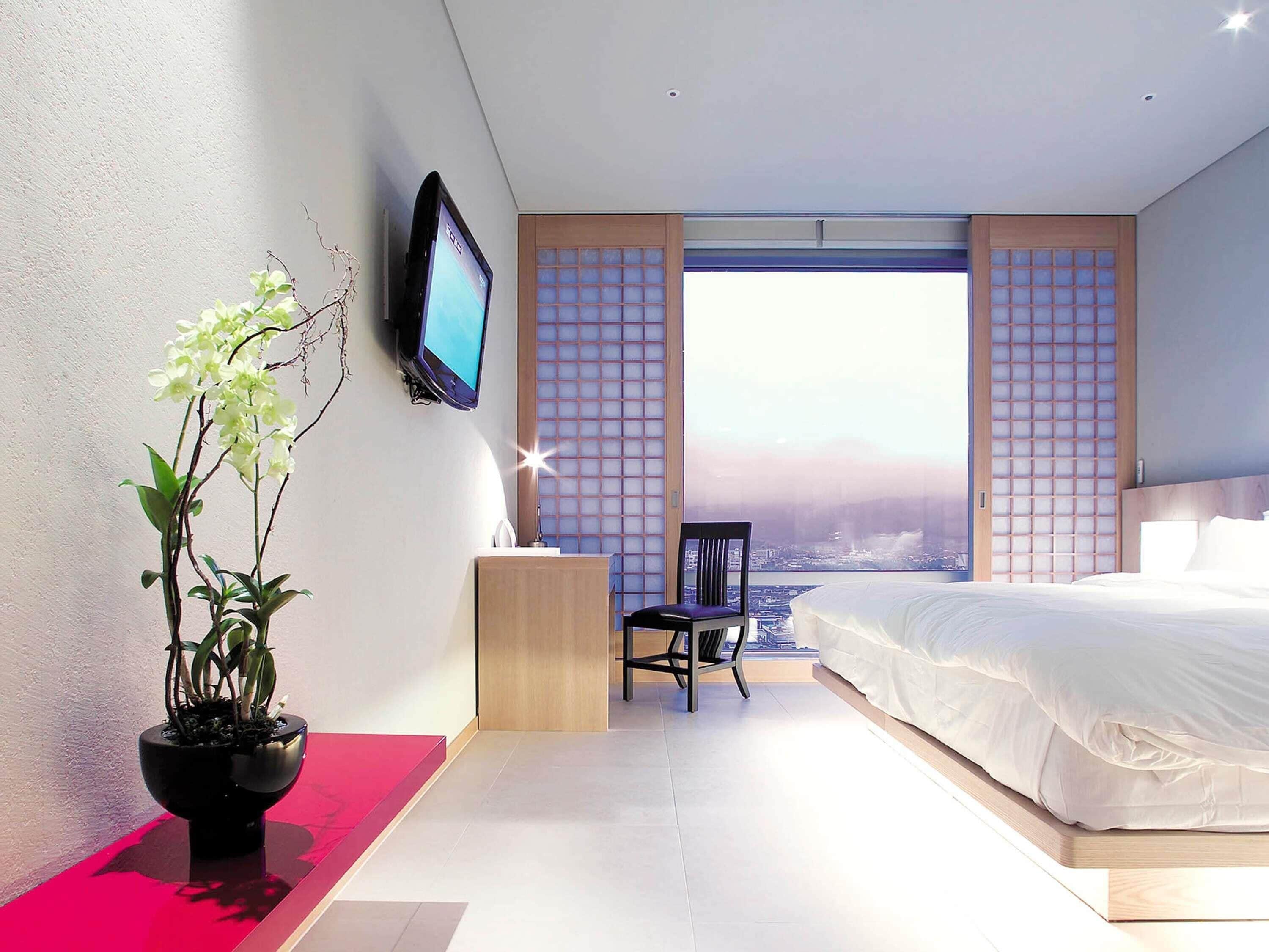 Deluxe Room, 1 King Bed