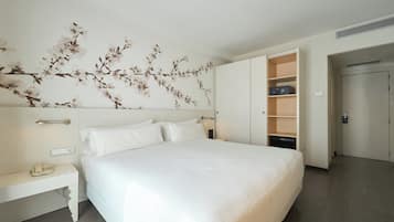 Literie de qualité supérieure, couette en duvet d'oie, minibar