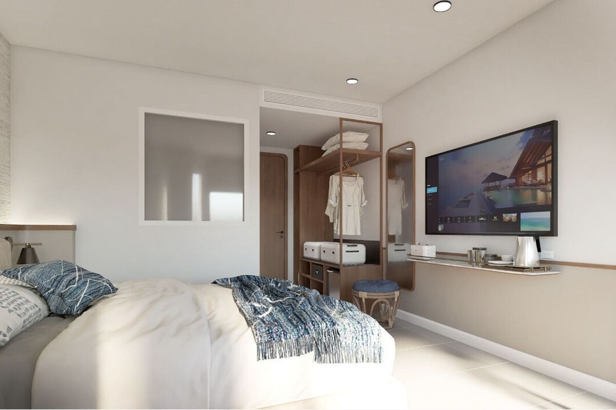 Premium bedding, in-room safe, desk, iron/ironing board (on request)