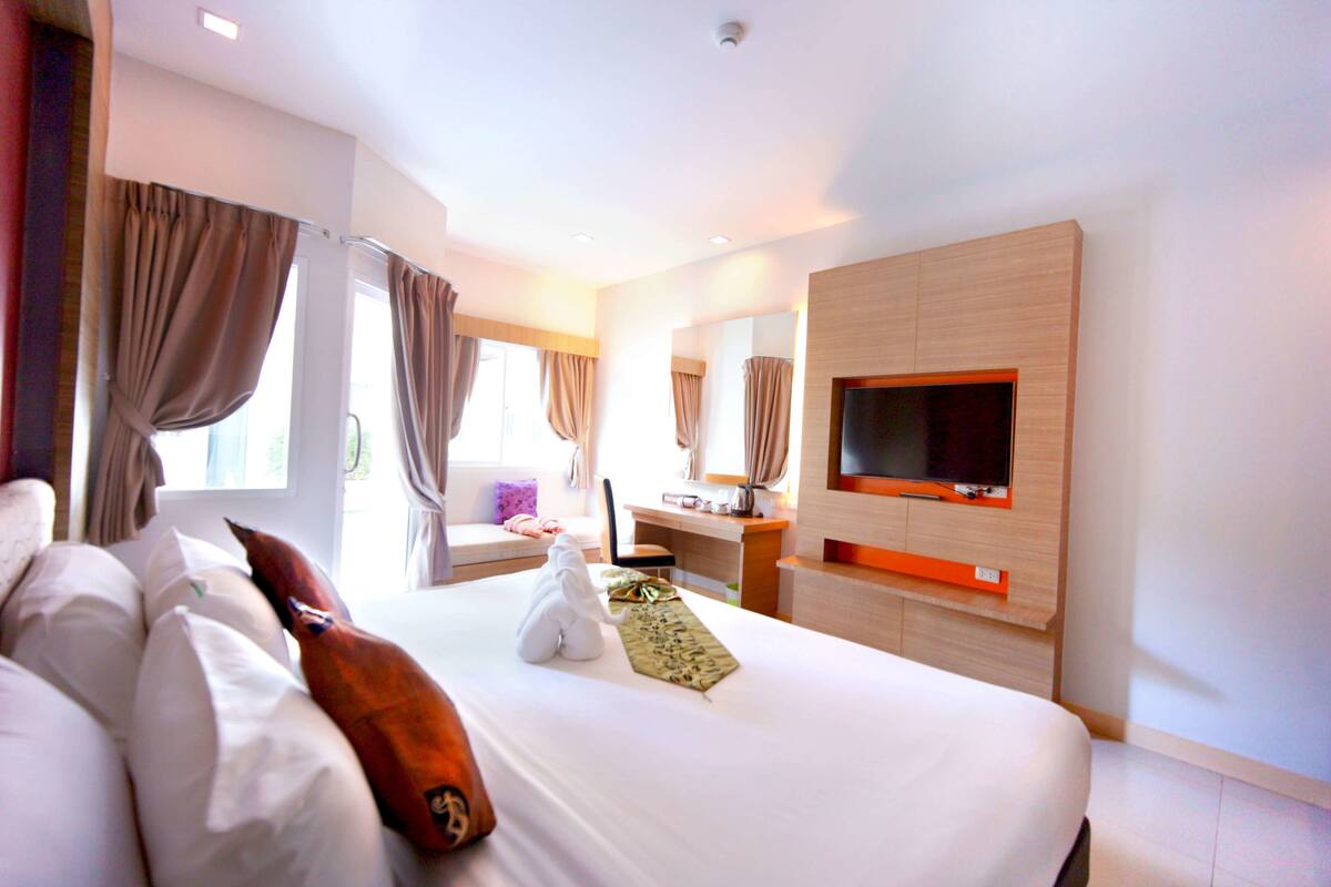 Grand Deluxe Double Room with Pool Access | Premium bedding, in-room safe, desk, iron/ironing board (on request)