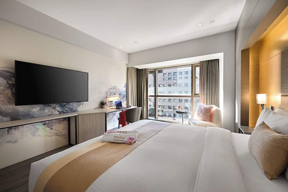 Superior King Room