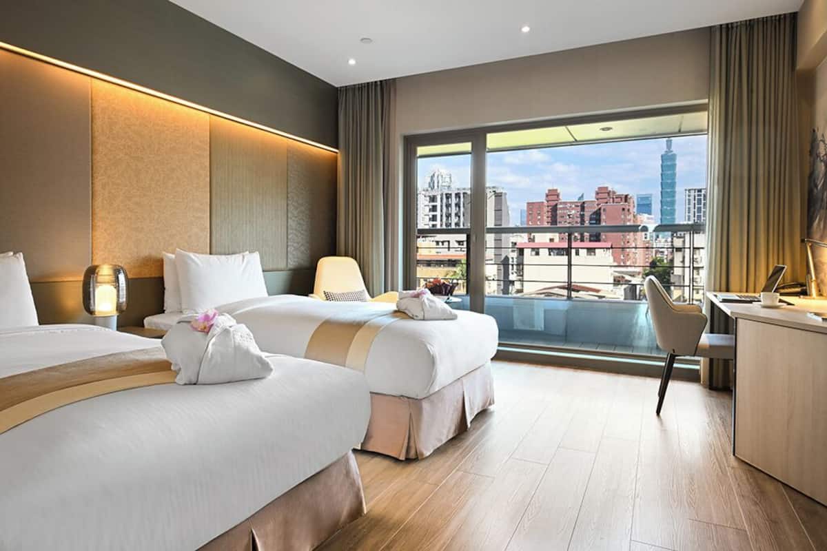 101 View Twin Room
