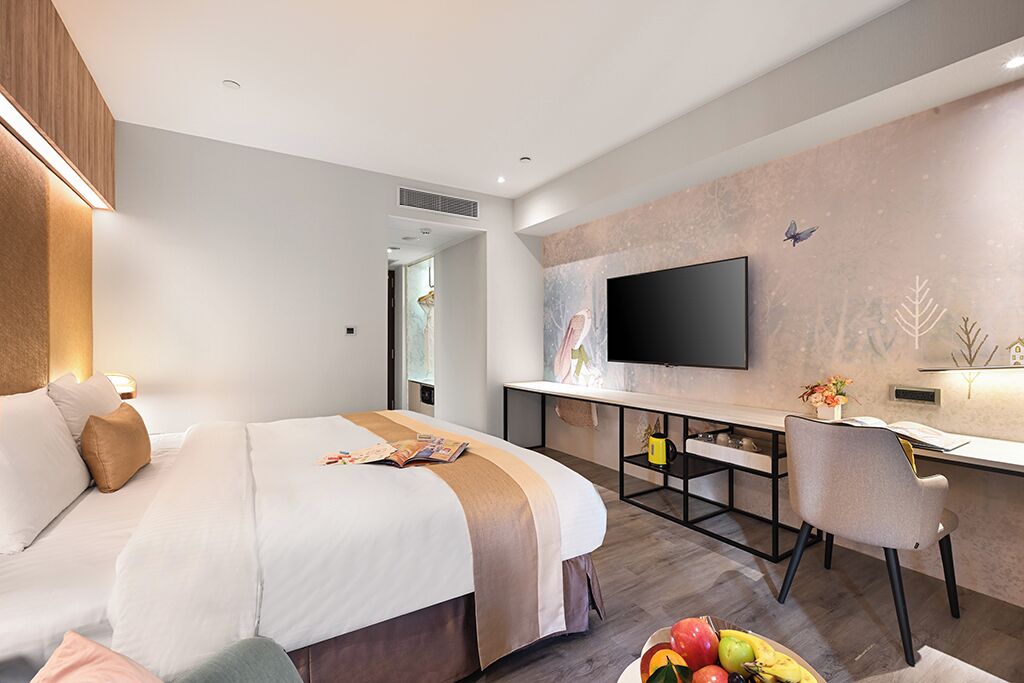 Superior King Room