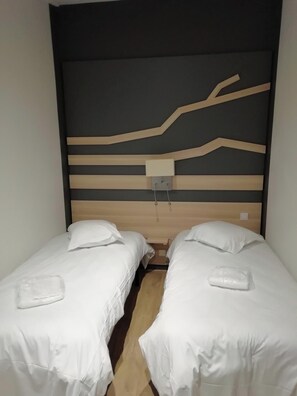 Soundproofing, bed sheets