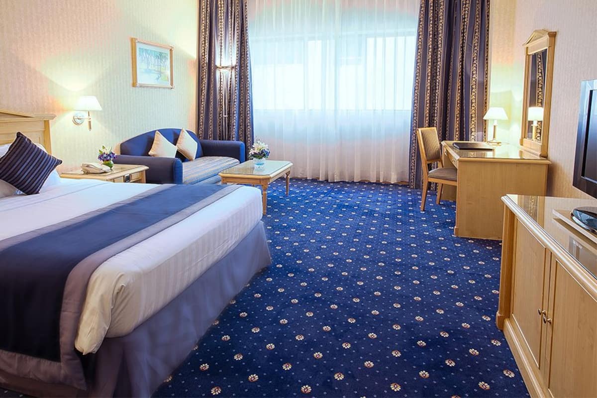 Minibar, in-room safe, desk, blackout curtains
