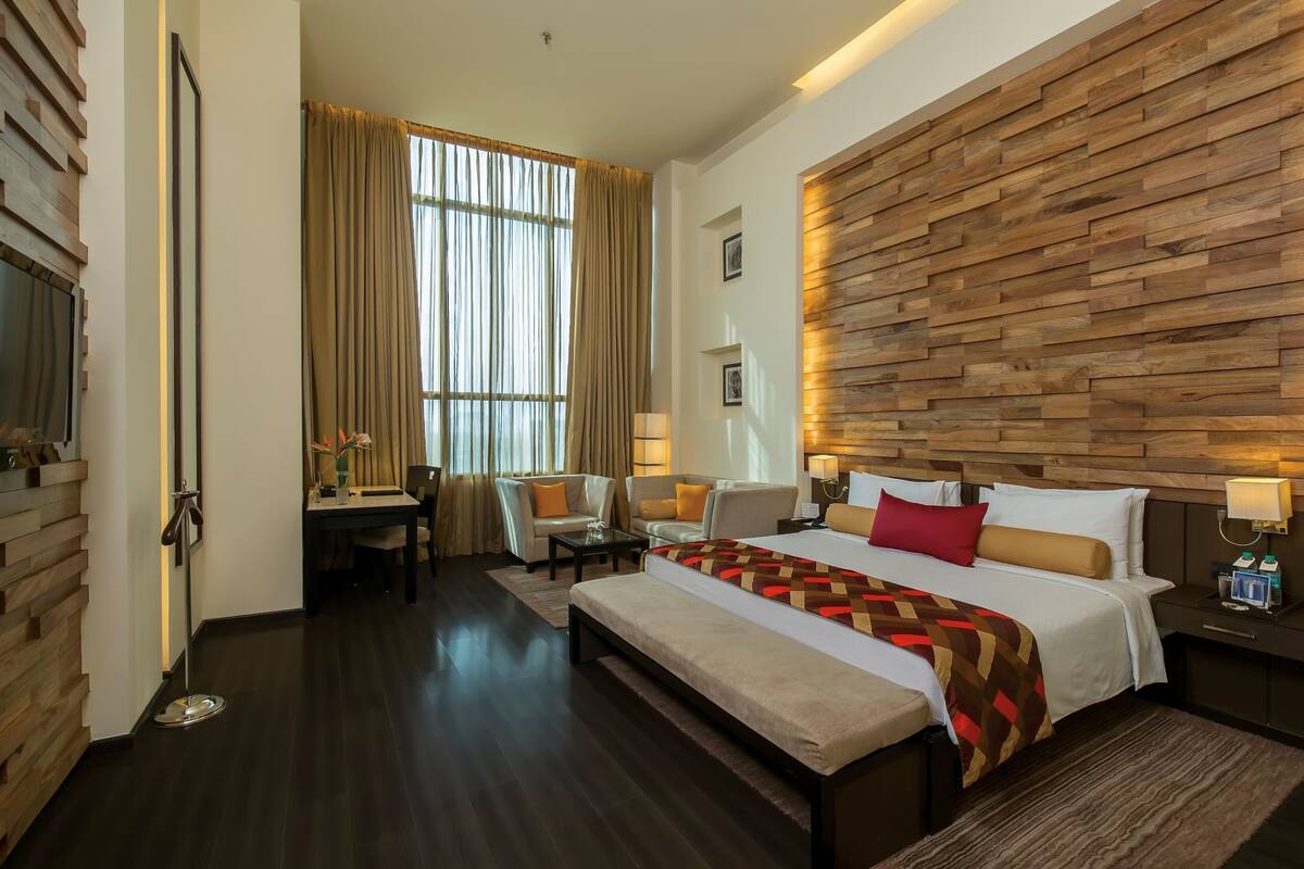 Fortune Club Superior | In-room safe, desk, iron/ironing board, WiFi (free)