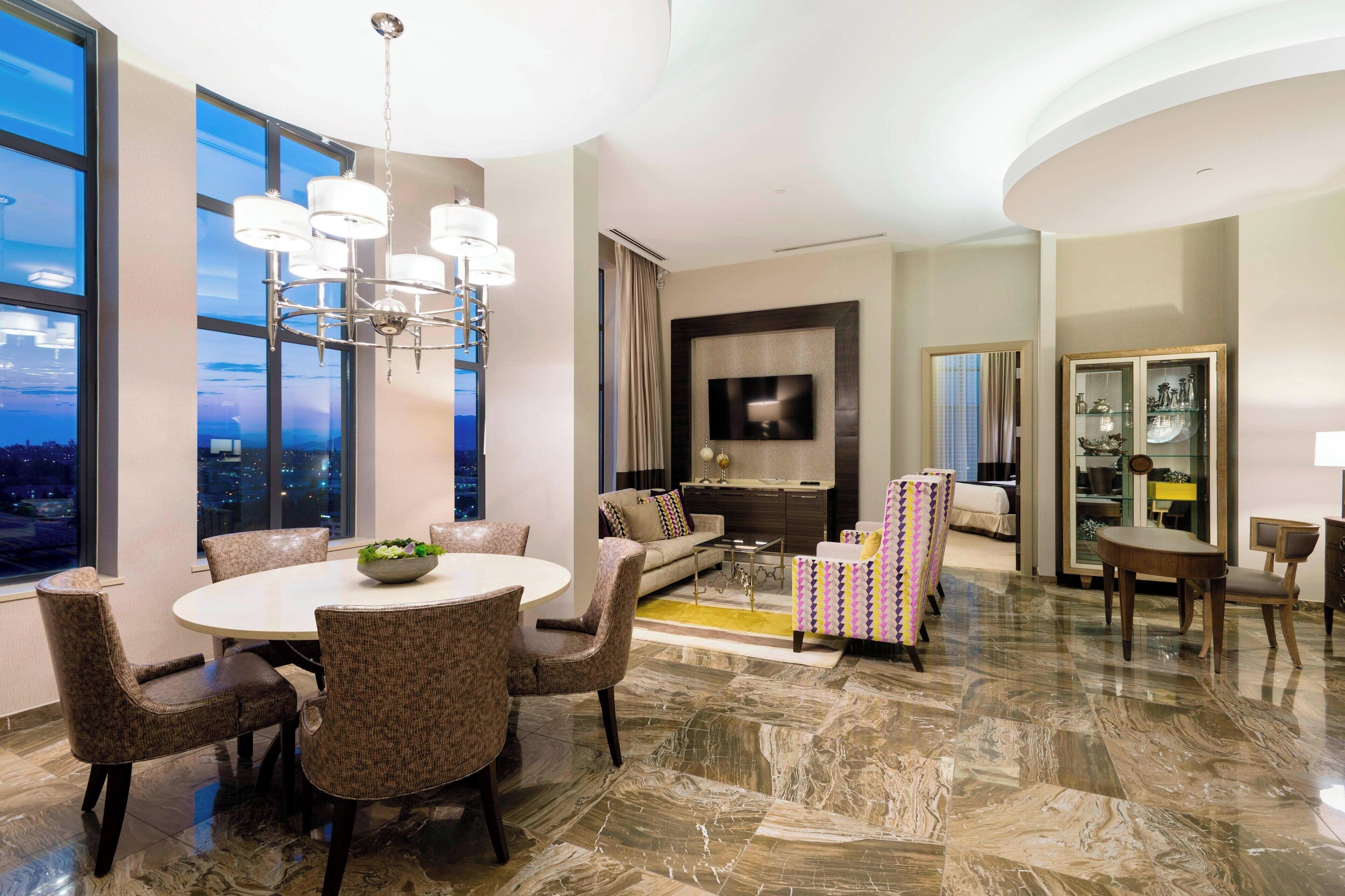 Photo - Delta Hotels by Marriott Burnaby Conference Centre