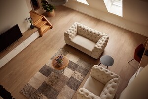 Duplex, sauna seca | Área de estar | TV