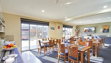 Daily cooked-to-order breakfast for a fee