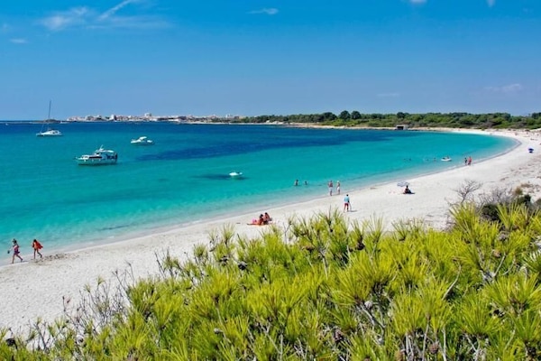 Beach nearby, beach towels