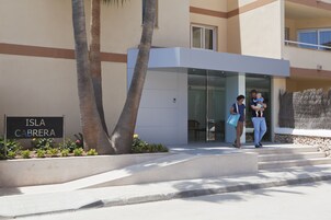 Entrada de la propiedad