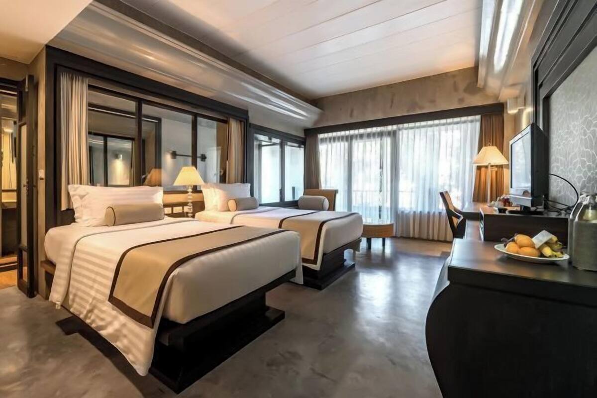 Minibar, két bảo mật tại phòng, bàn, màn/rèm cản sáng 