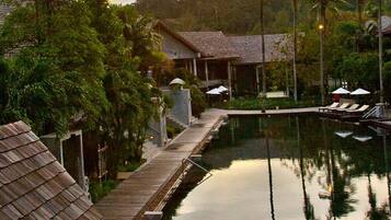 บริเวณภายนอก