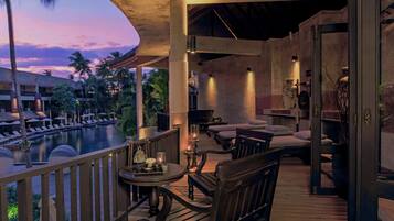 Couples treatment room(s), sauna, hot tub, body treatments, hydrotherapy