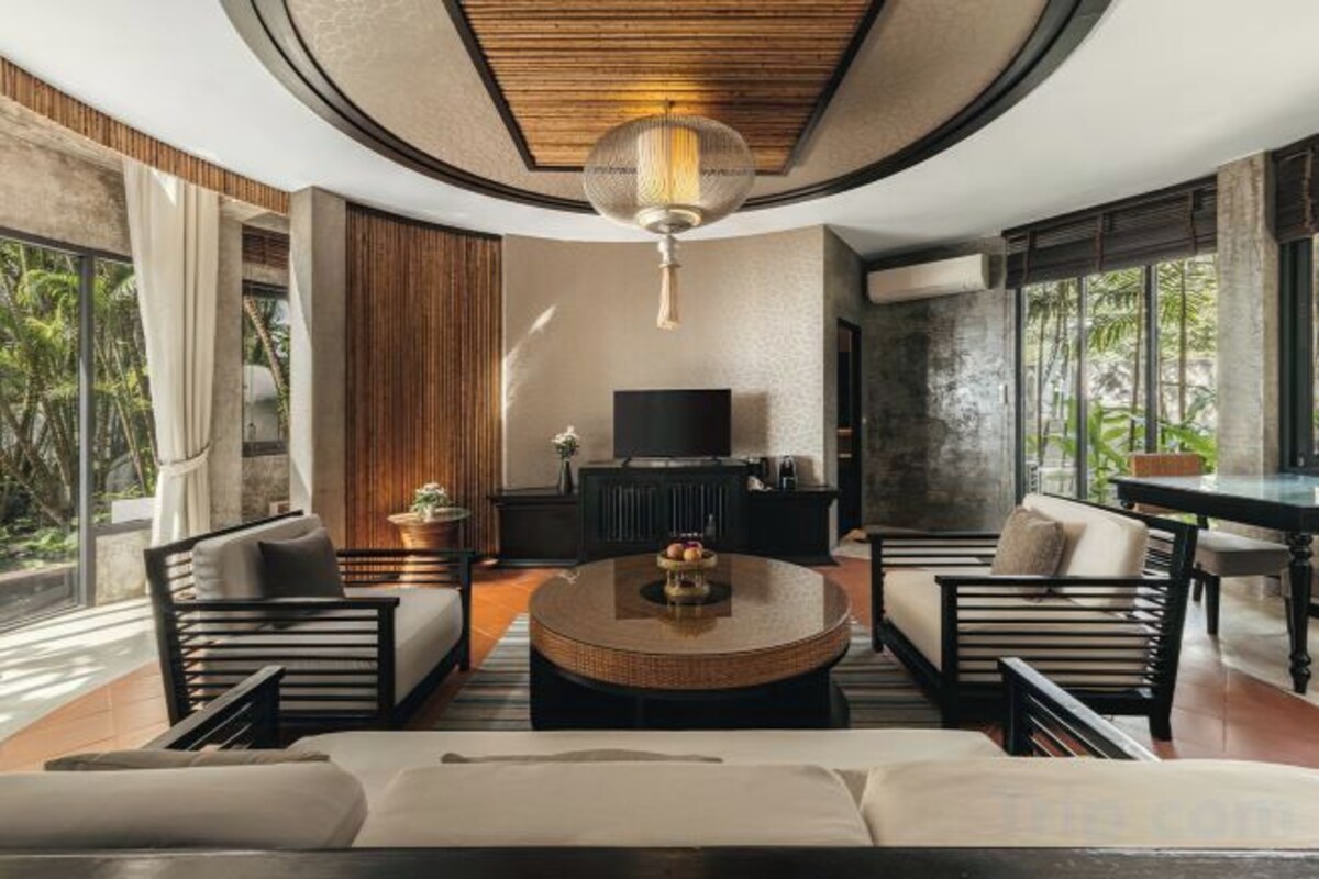 Grand Villa