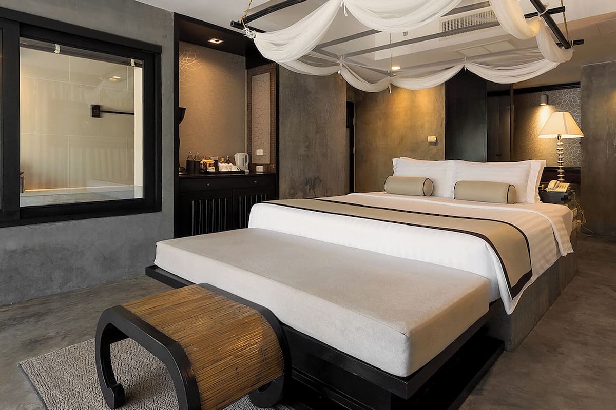 Minibar, in-room safe, desk, blackout curtains