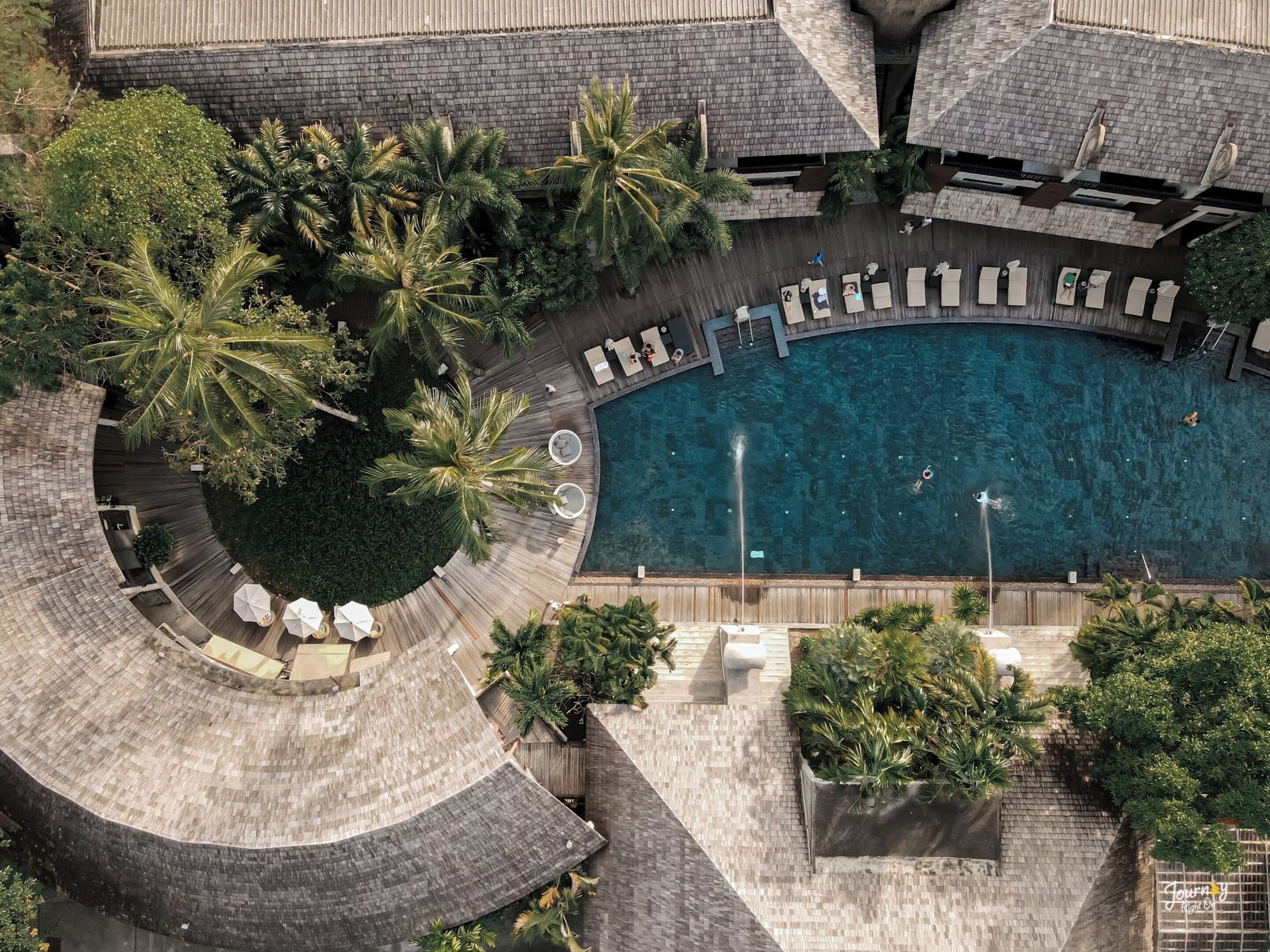 Kolam renang outdoor
