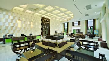2 bars/lounges, poolside bar