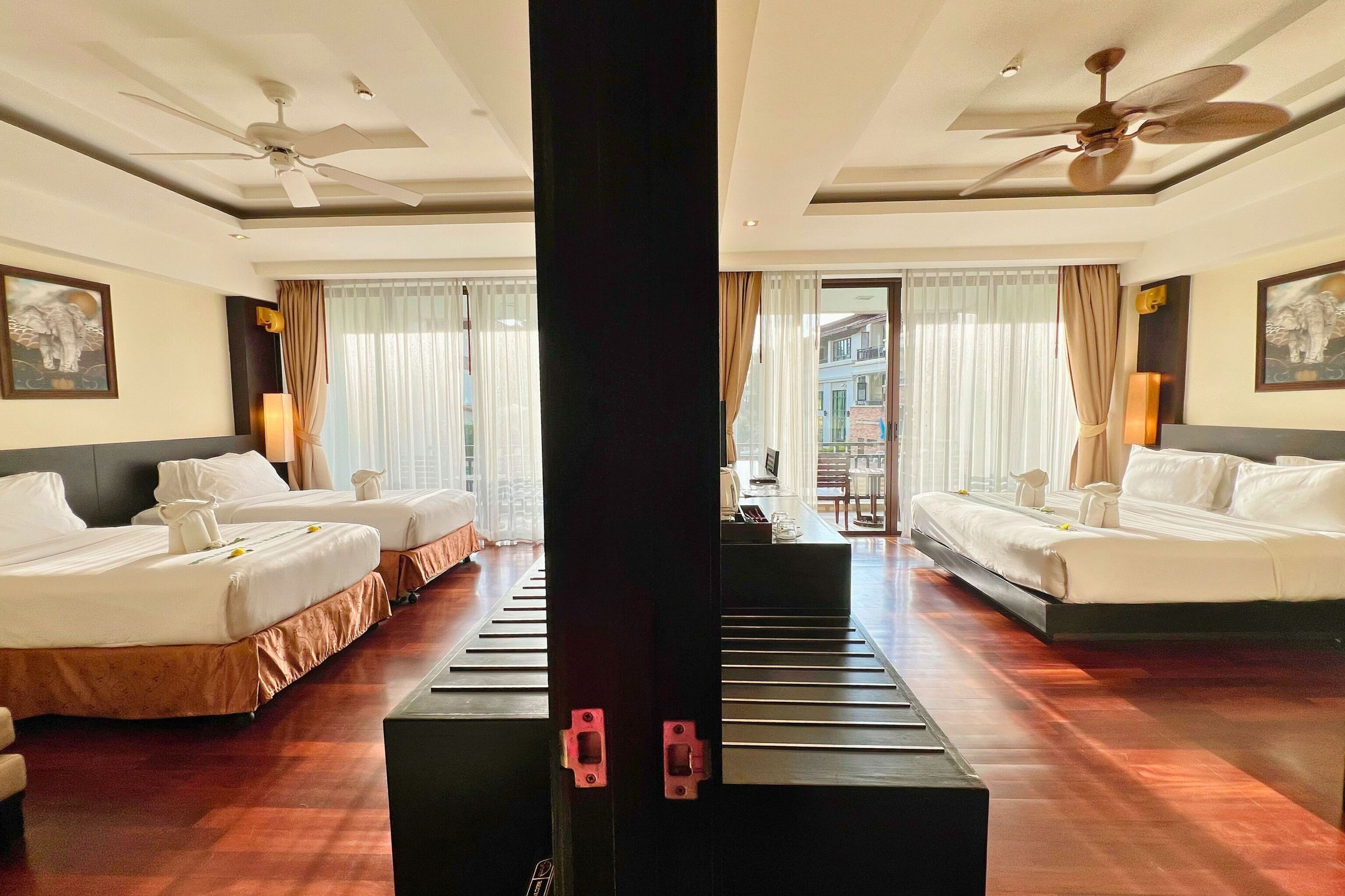 Kamar Deluks, pemandangan bukit (Building) | Brankas, meja kerja, tempat tidur lipat/tambahan, dan Wi-Fi gratis