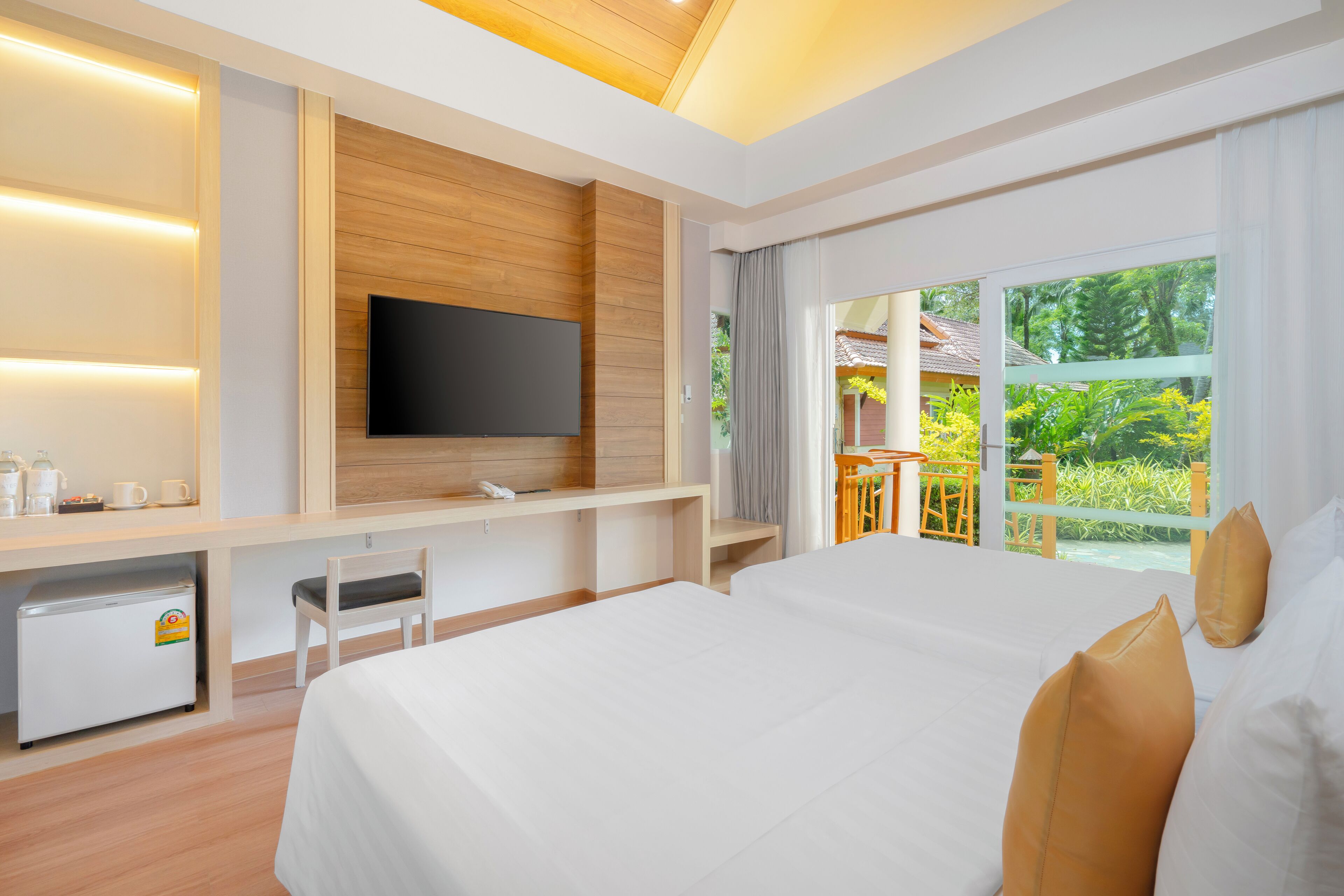 Superior Bungalow | Minibar, in-room safe, desk, laptop workspace