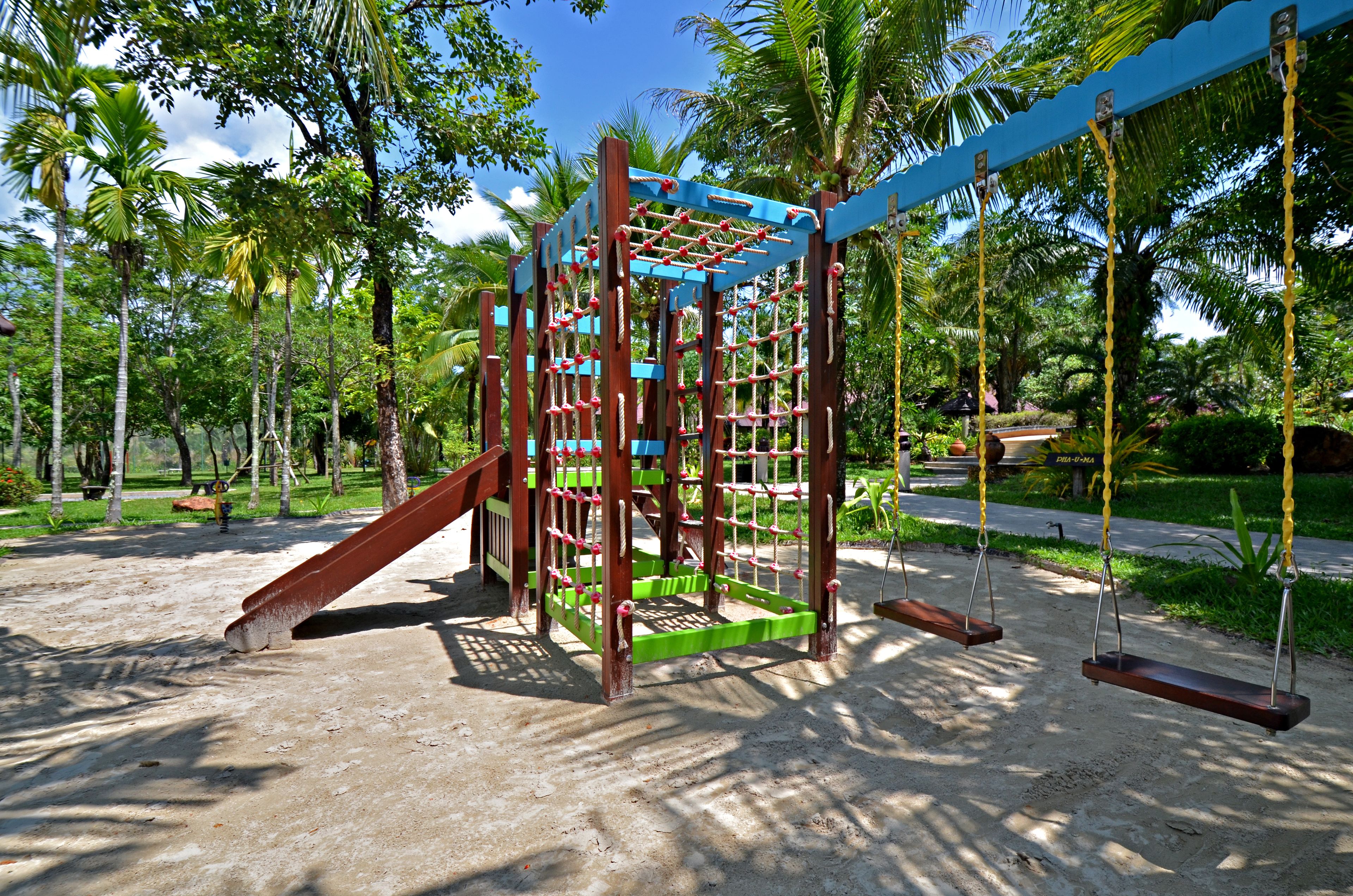 children’s play area – outdoor