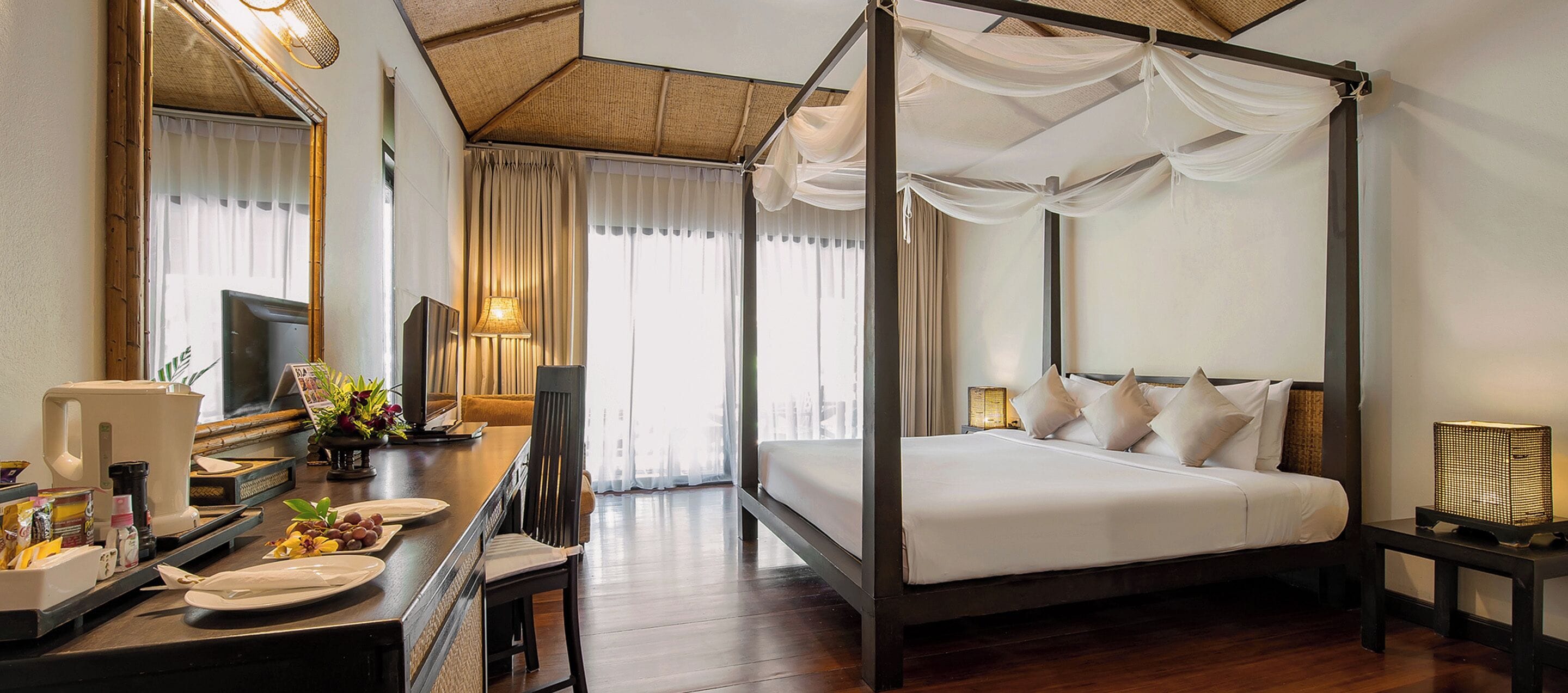 Deluxe Room | Minibar, safe på rommet, skrivebord og wi-fi (inkludert)