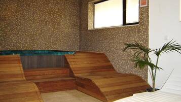 Turkish bath, 2 treatment rooms, massages