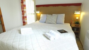 獨特裝潢、布置獨特、遮光布/窗簾、床單