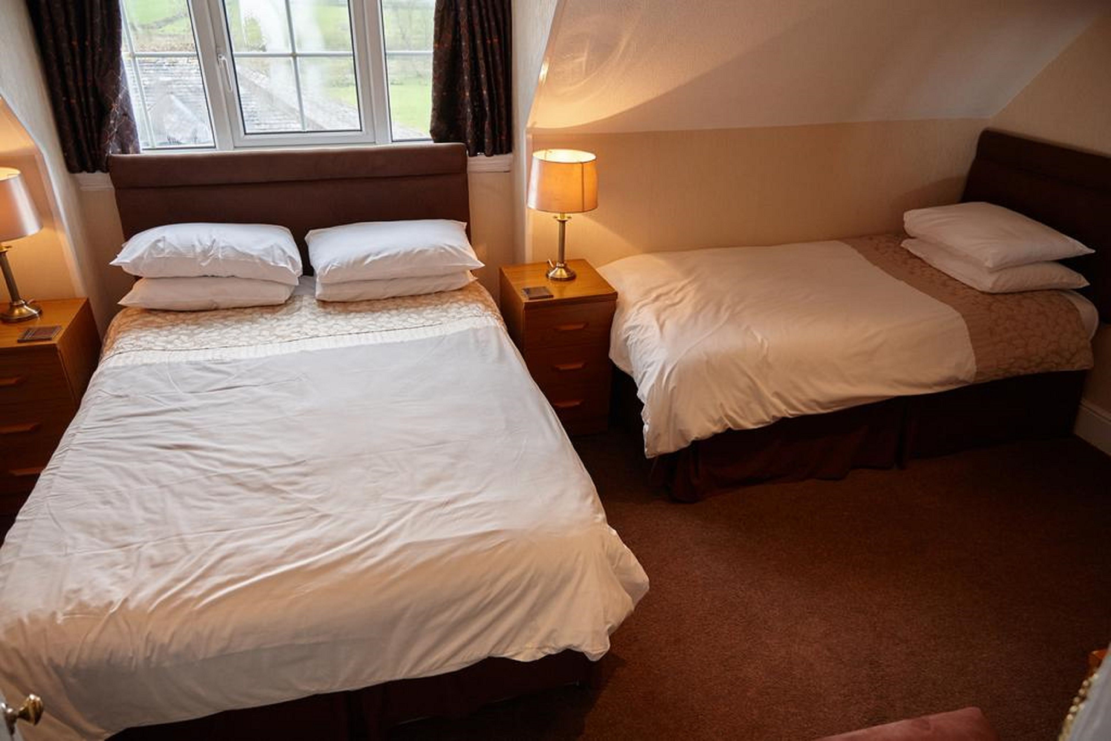 family room | desk, iron/ironing board, free wifi, bed sheets