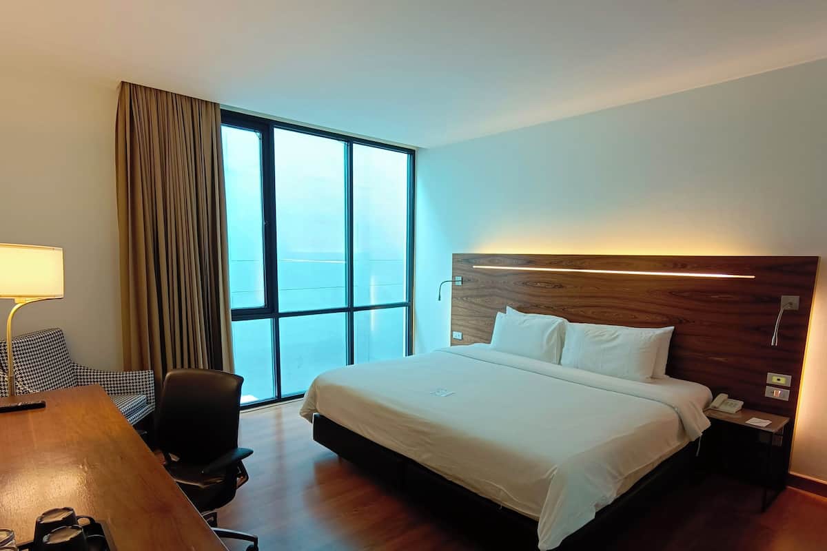 Premier Room