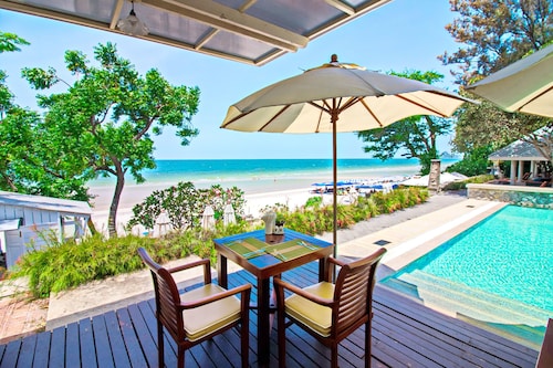 Baan Bayan Beach Hotel