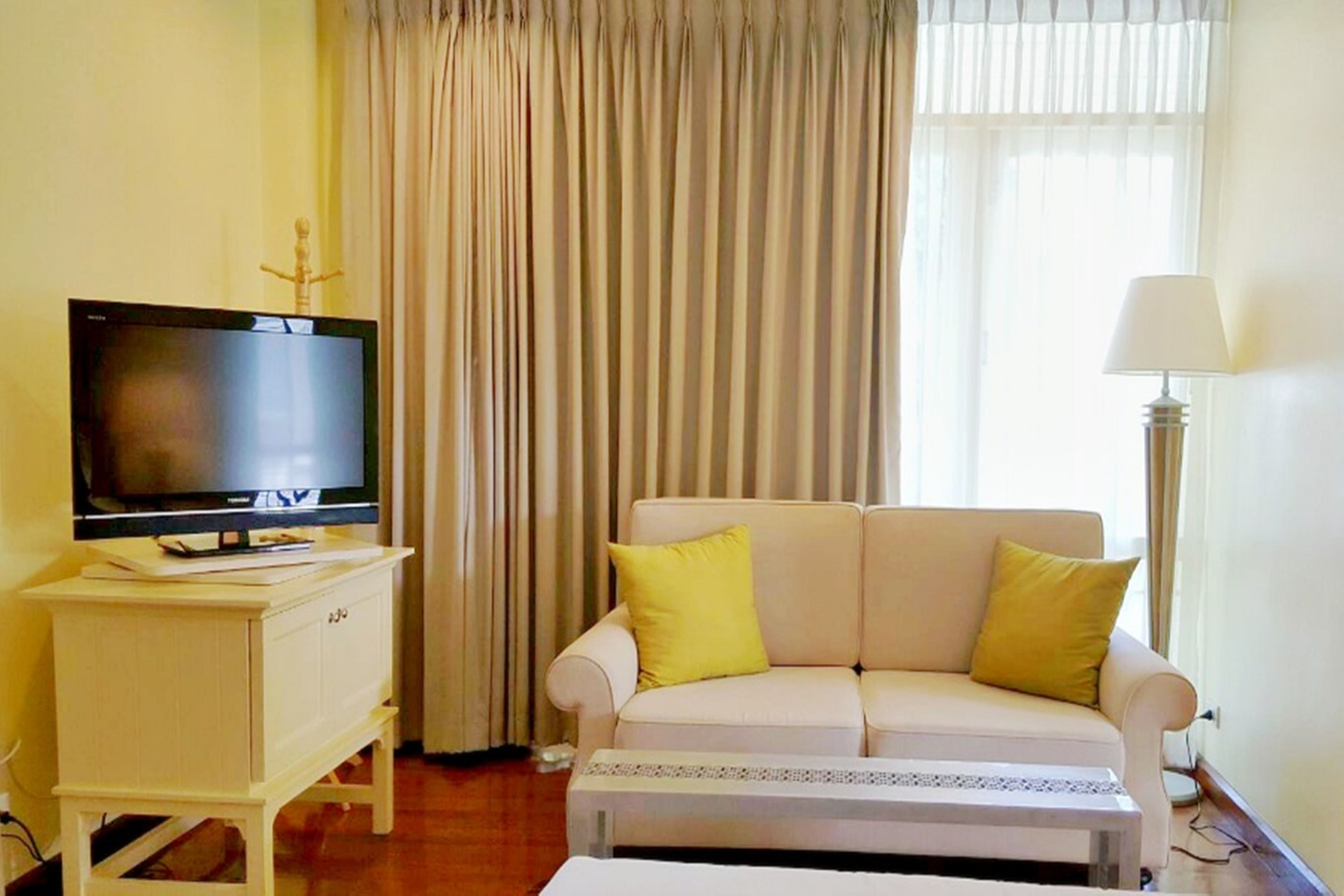 sea view room | hypo-allergenic bedding, minibar, in-room safe, individually furnished