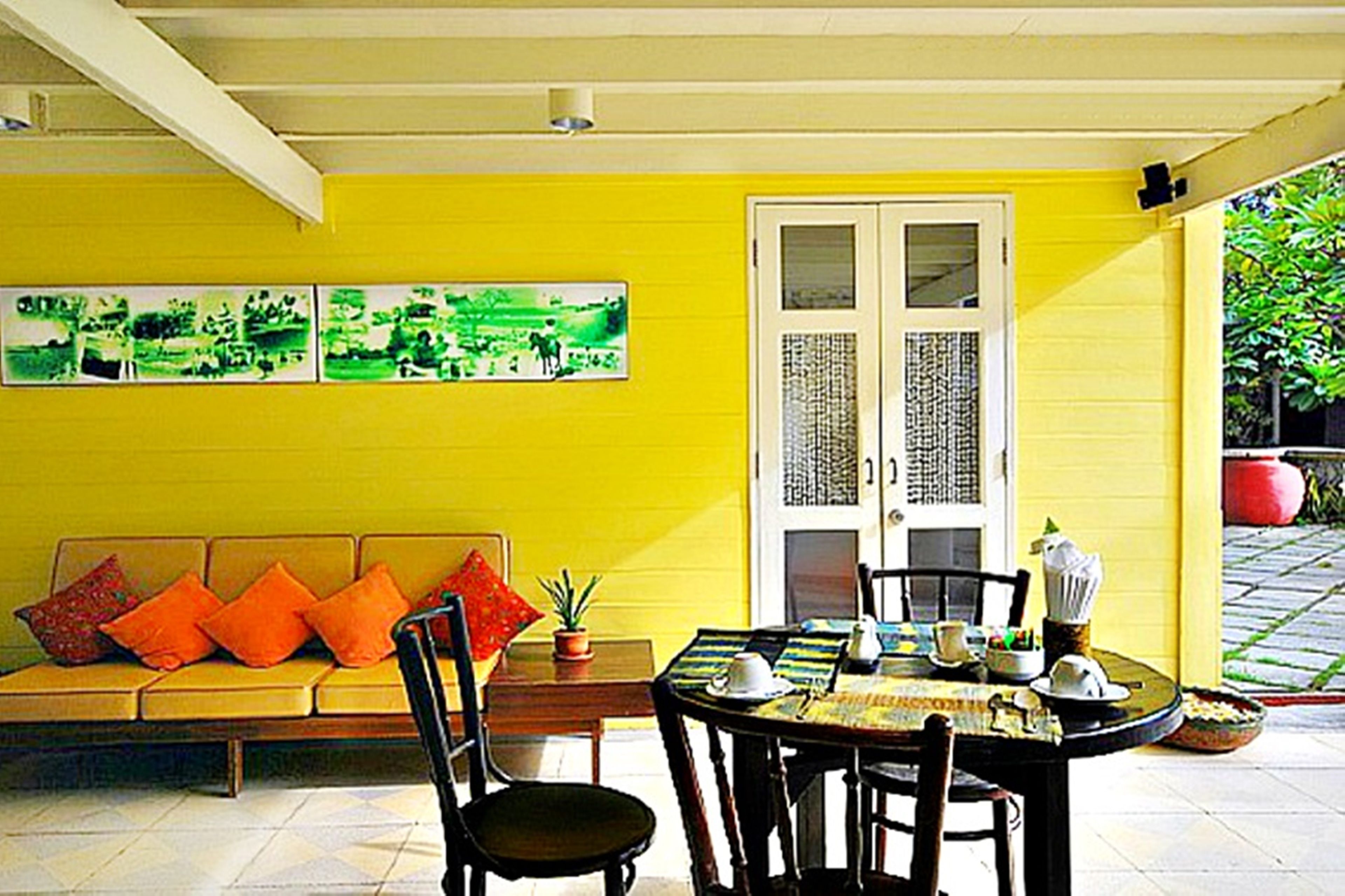 每日供應吃到飽早餐 (每人 THB380)