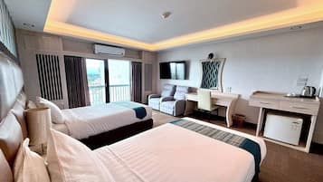 Habitación de lujo con 2 camas individuales | Vista a la ciudad