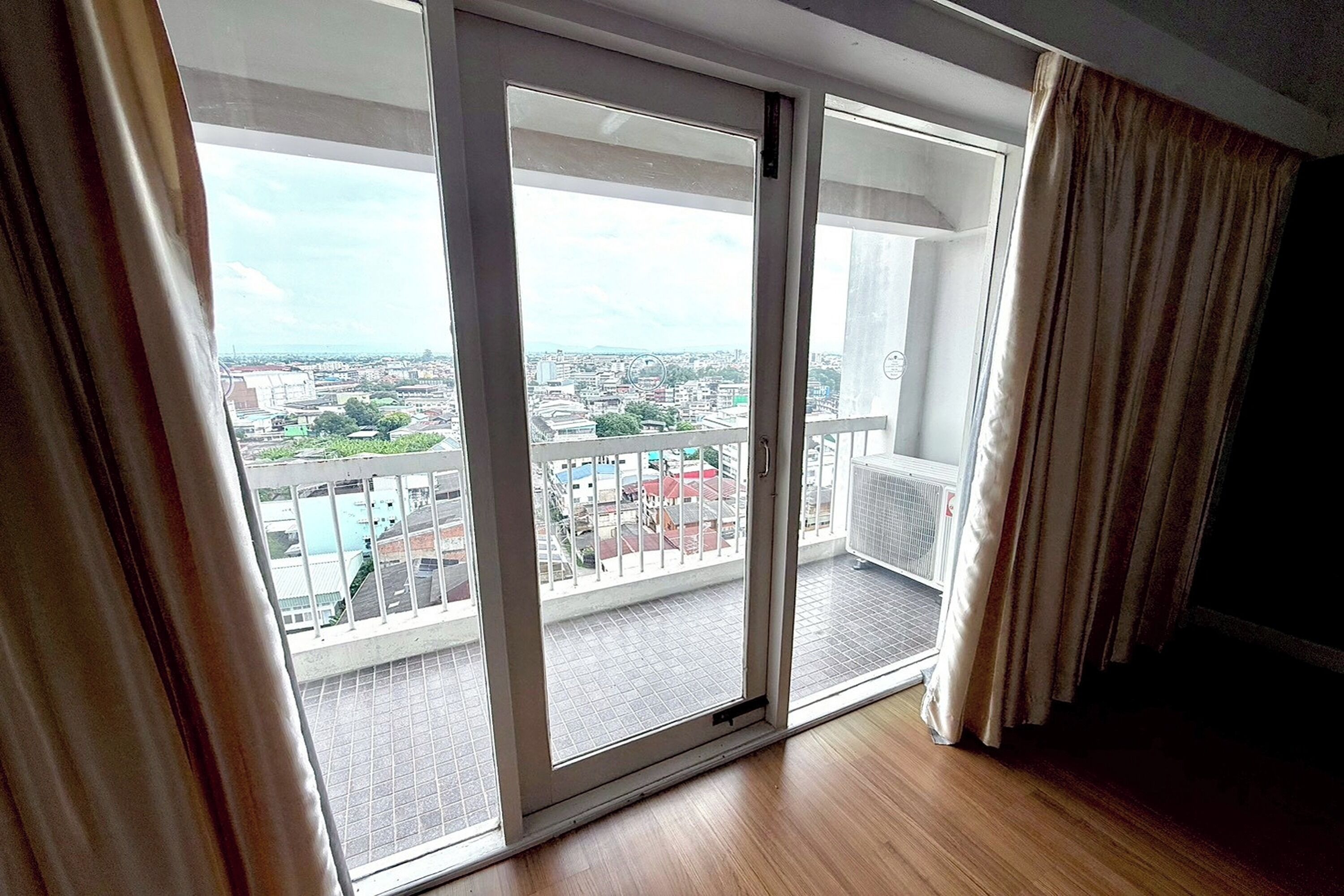 디럭스 스위트 | 시내 전망