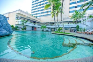 Outdoor pool, open 7:00 AM to 6:30 PM, pool loungers - Topland Hotel & Convention Centre (Phitsanulok)