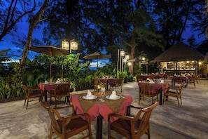 Dining - Haadson Resort (Takua Pa)