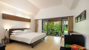 Minibar, in-room safe, desk, rollaway beds