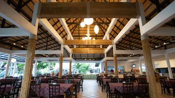 Daily buffet breakfast (THB 300 per person)