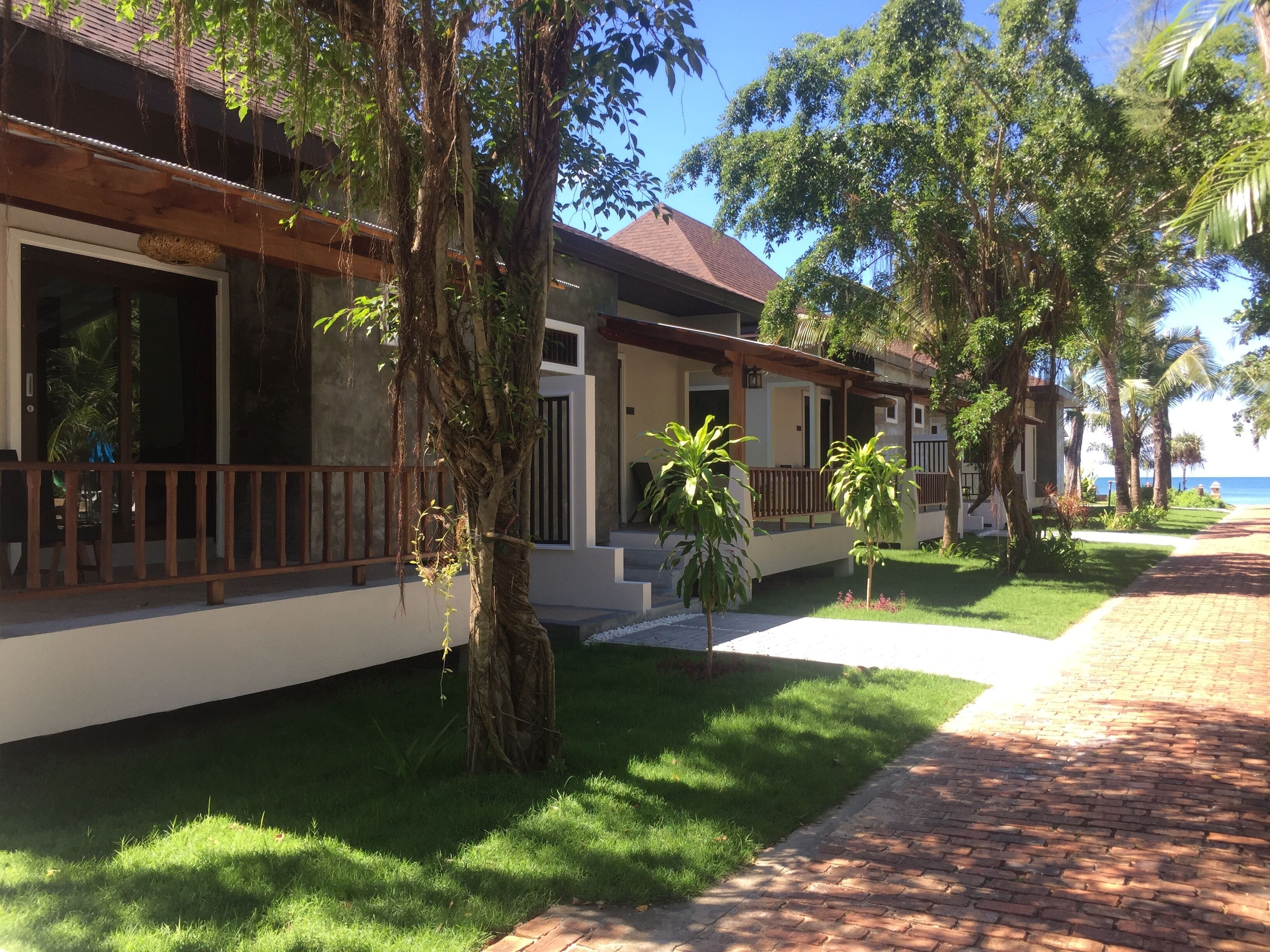 Familie vierpersoonskamer | Een kluis op de kamer, een bureau, verduisterende gordijnen, gratis wifi