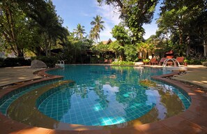 Outdoor pool - Sunrise Tropical Resort (Krabi)