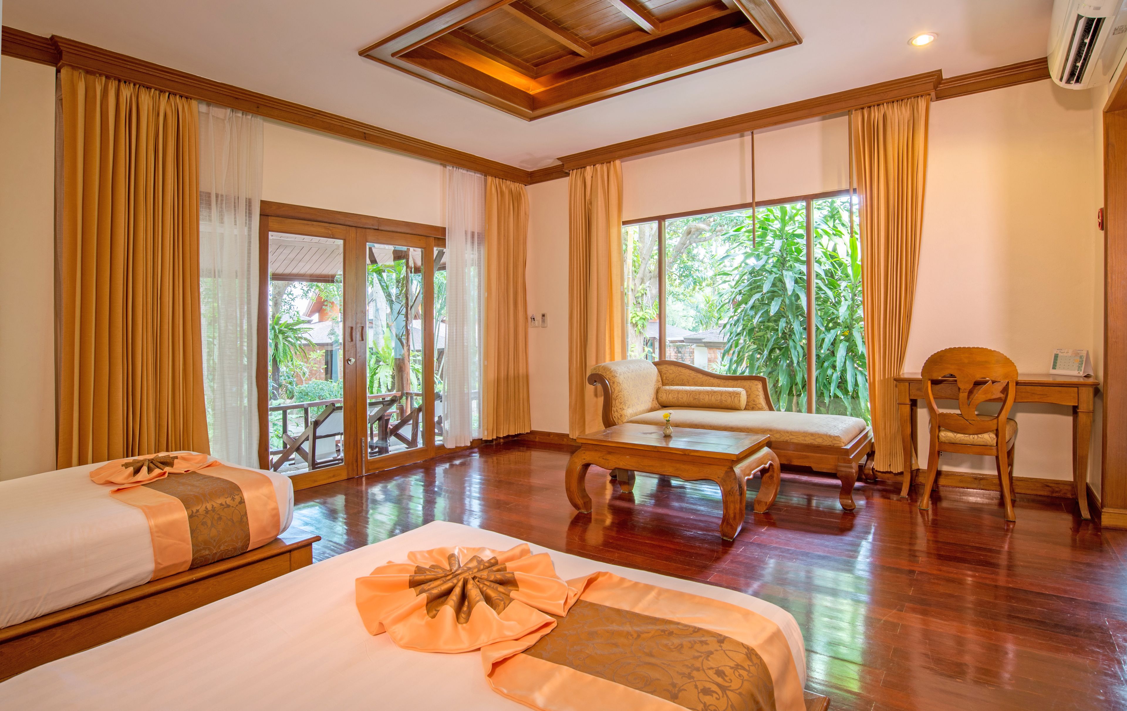 Tropical Villa Twin Bed