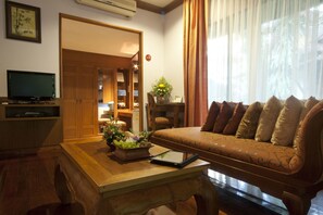 Tropical Villa Plus | Living area